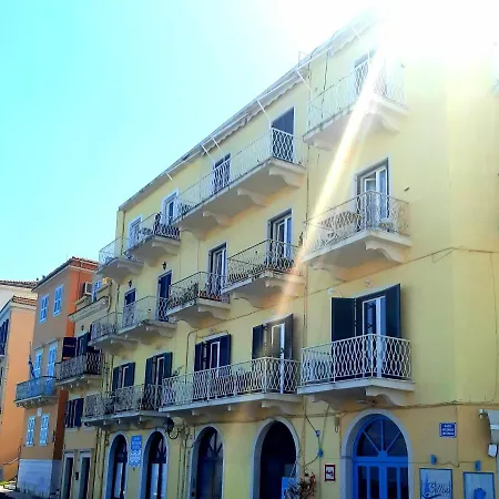 Vidos Seaview Apartament *