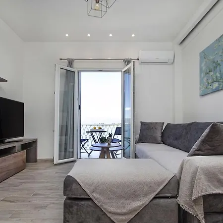 Vidos Seaview Apartament *